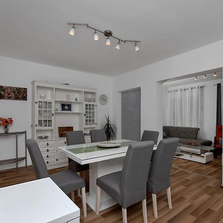 מאקרסקה Apartment Sabina מראה חיצוני תמונה