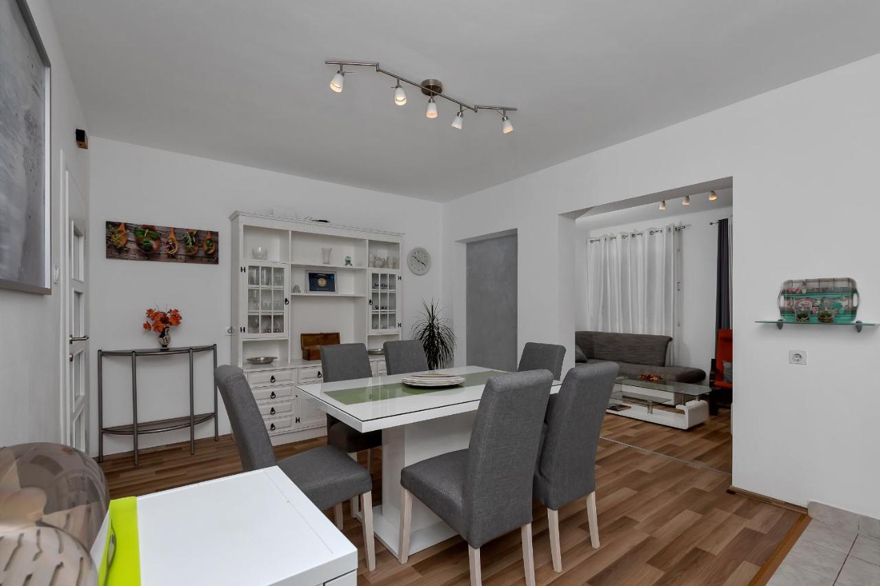 מאקרסקה Apartment Sabina מראה חיצוני תמונה