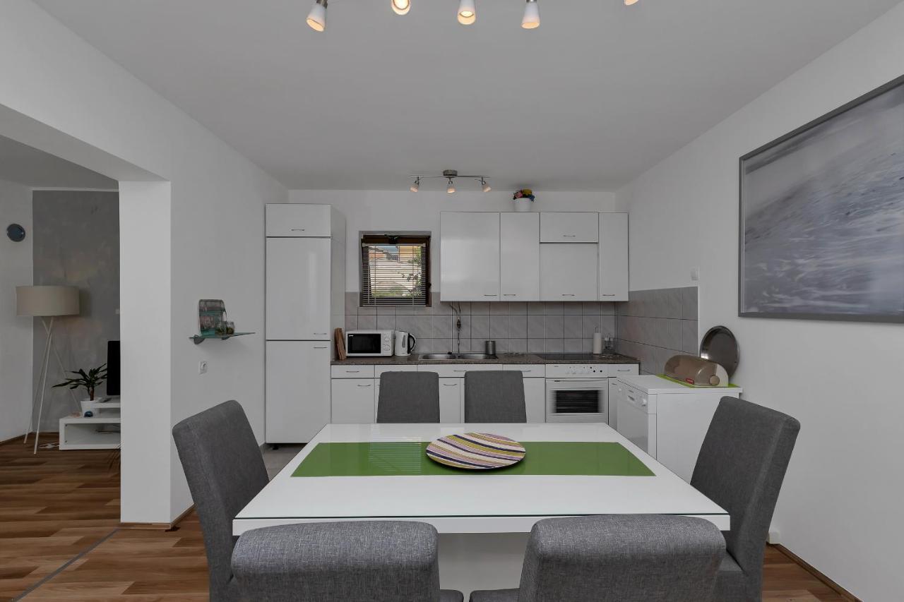 מאקרסקה Apartment Sabina מראה חיצוני תמונה