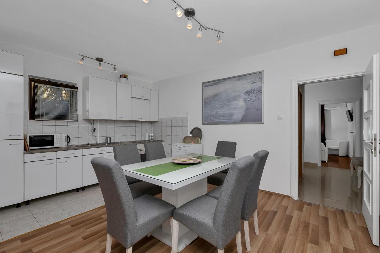 מאקרסקה Apartment Sabina מראה חיצוני תמונה